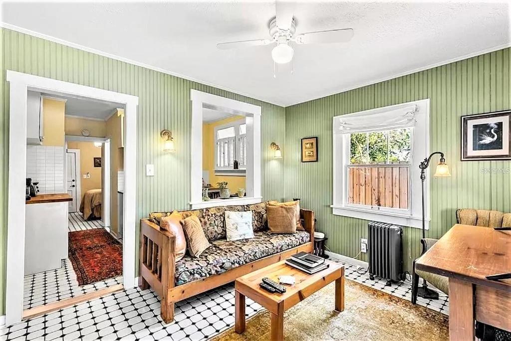 Charming 1923 Cottage At Erehwon Retreat Tampa Bagian luar foto