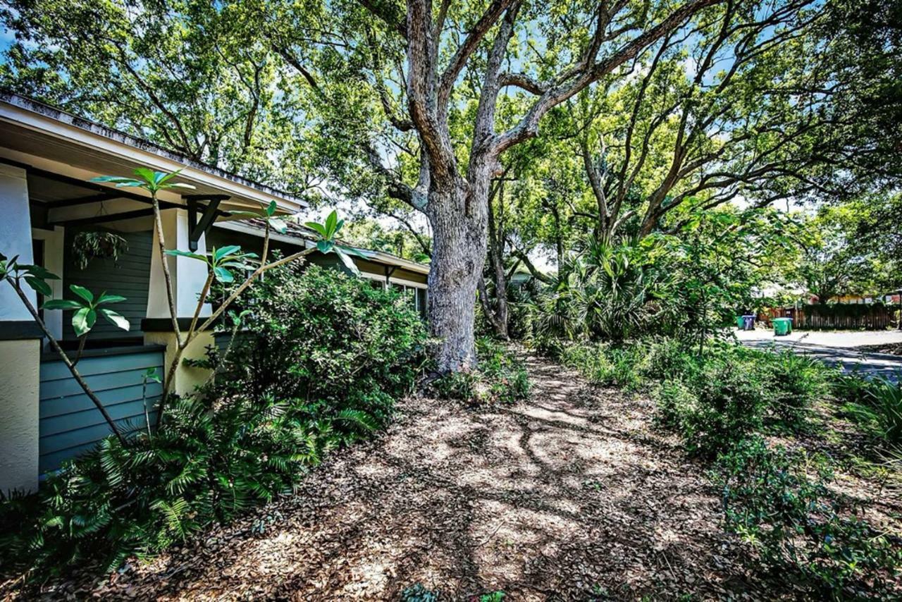 Charming 1923 Cottage At Erehwon Retreat Tampa Bagian luar foto